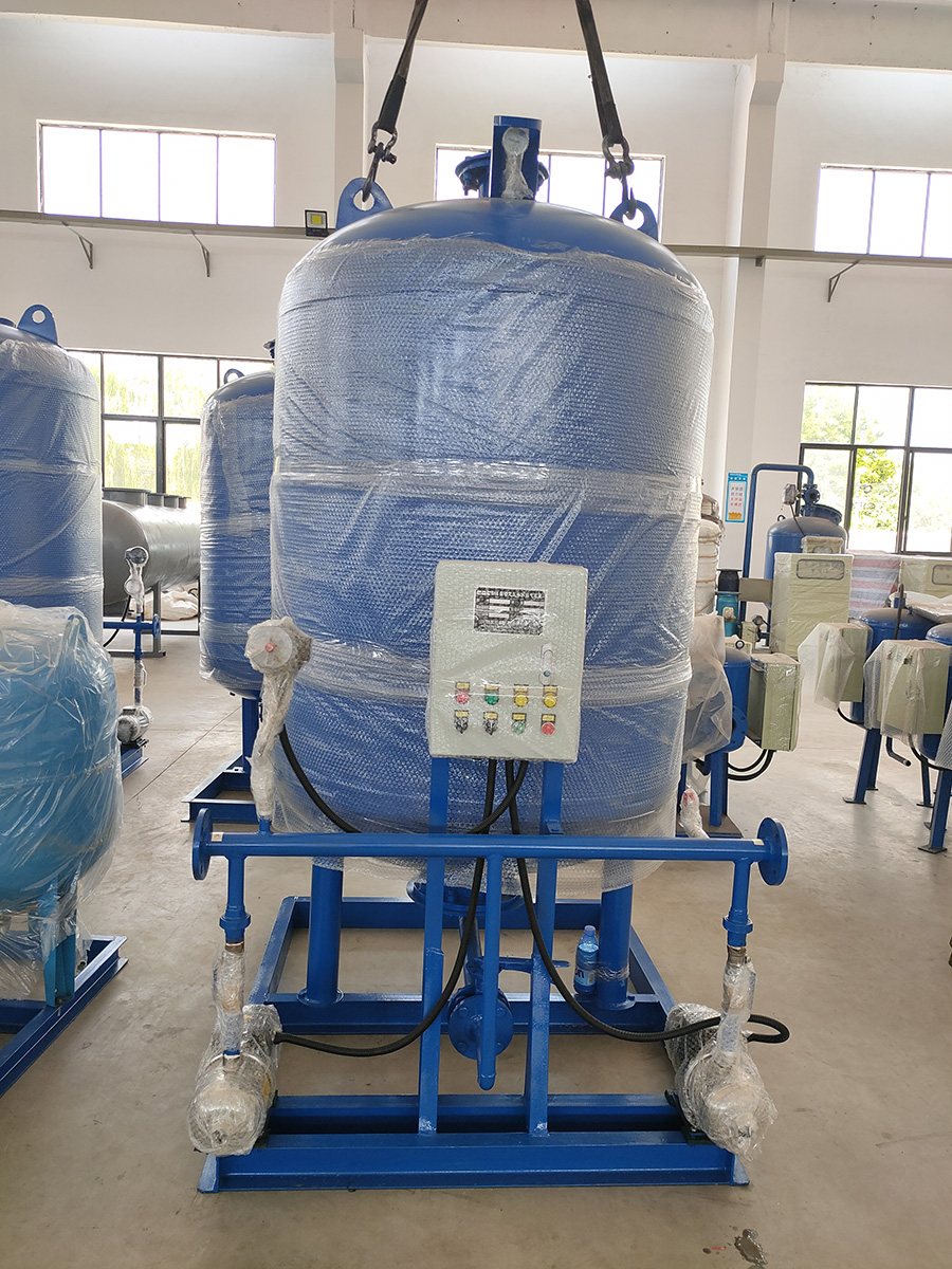 河北邢臺發貨2套定壓補水機組+2臺全自動加藥裝置+2臺旁流水處理器+2臺水箱水處理器